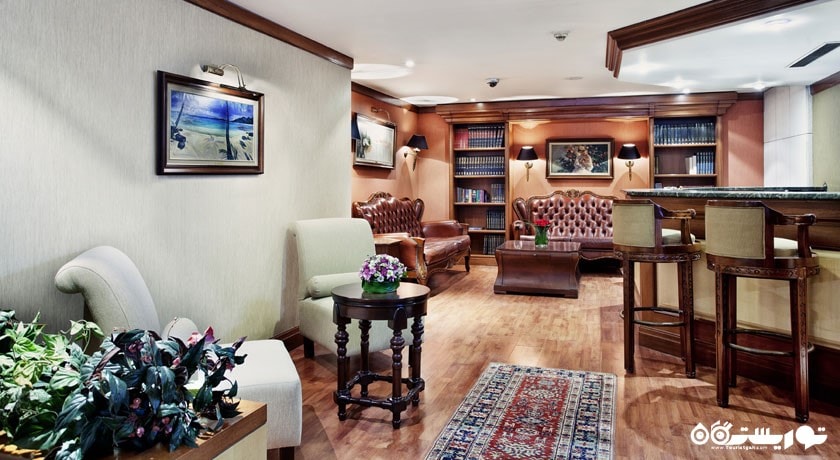 بار و لانج هتل ارسین تاکسیم پرمیر